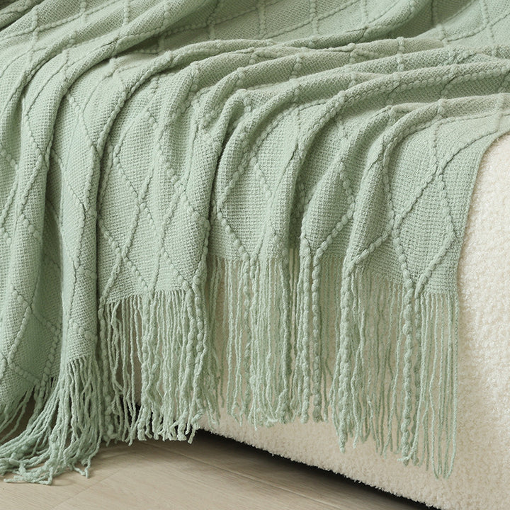 Women Elegant and stylish living and cuddly blanket with fringes Bowlift