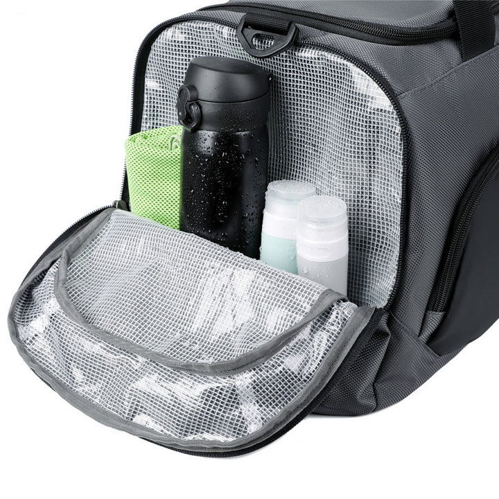 Unisex sporty travel bag with reinforced bottom and ventilation compartments Bowlift
