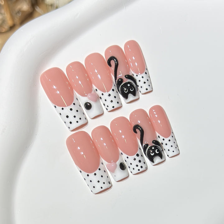 Cat-Themed Nail Art Set Bowlift