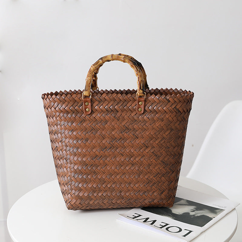 Handmade basket bag with stylish braiding pattern Bowlift