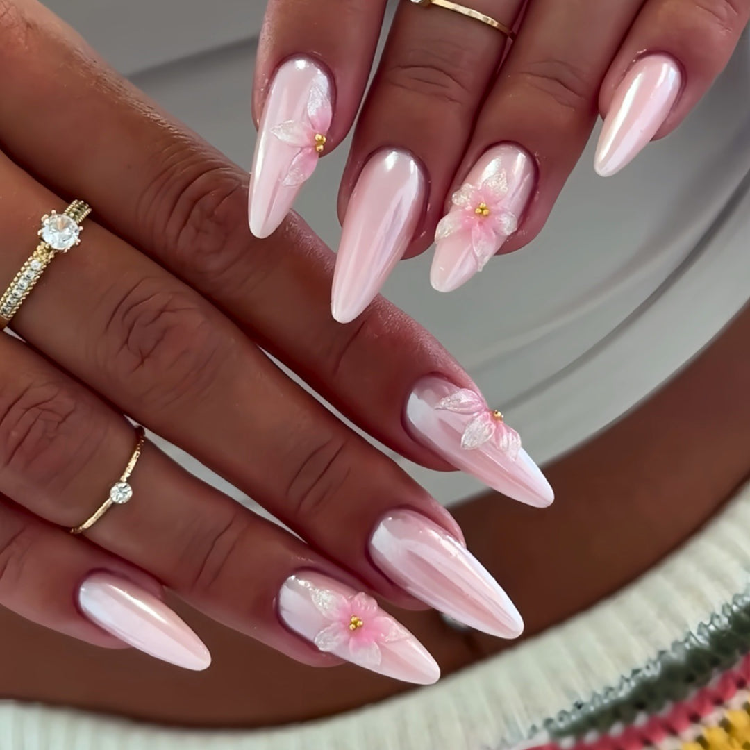 Elegant Floral Nail Art Bowlift