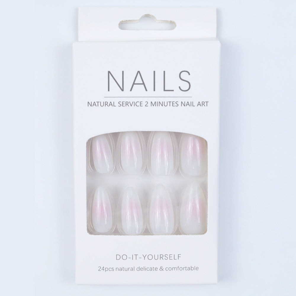 Artificial nails with elegant shine and soft gradient Bowlift