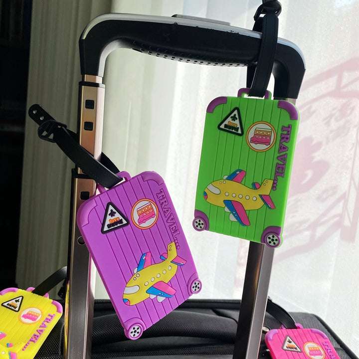 Travel-themed Luggage Tag Bowlift