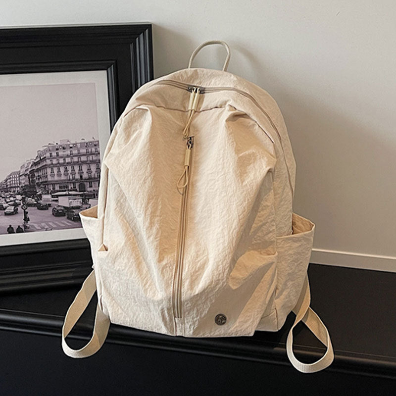 Lightweight Everyday Backpack Bowlift