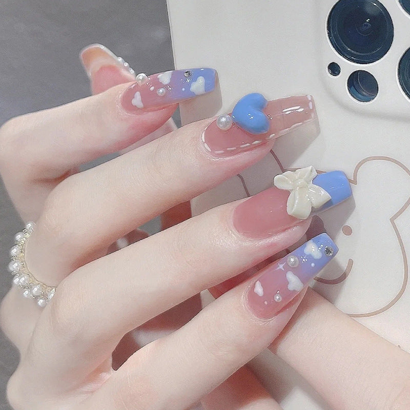 Glamorous Nail Art Bowlift