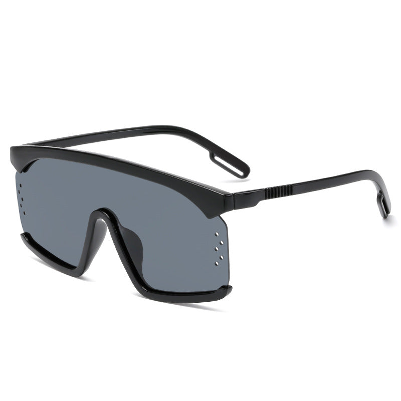 Ladies sporty sunglasses Bowlift