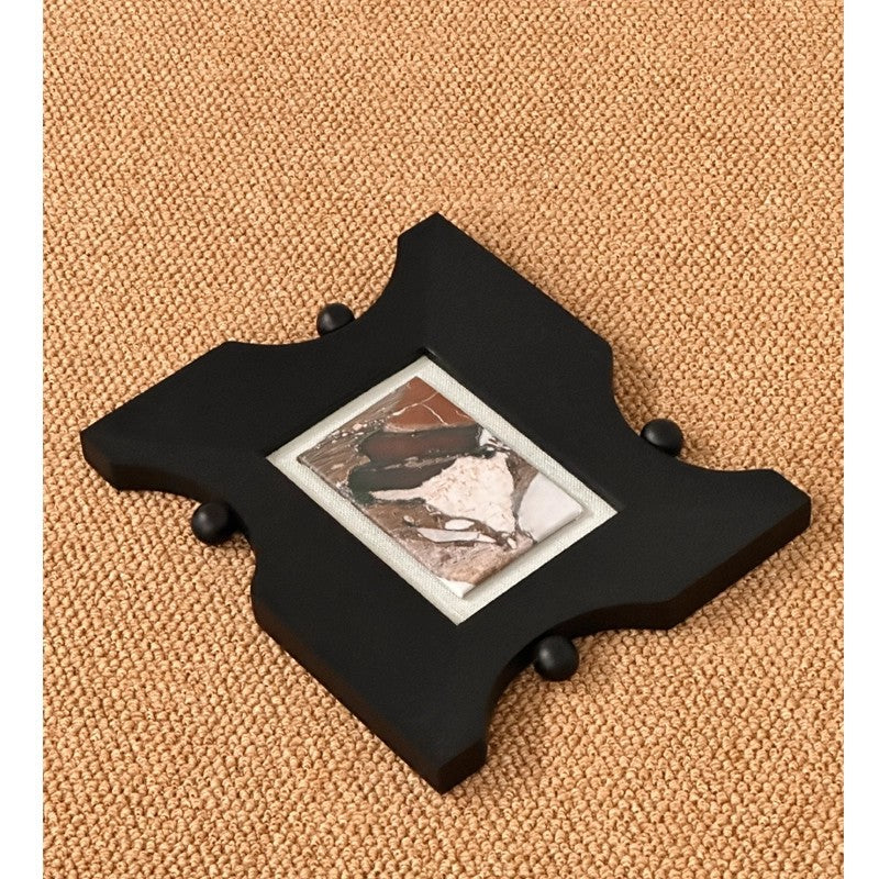 Elegant Artistic Frame