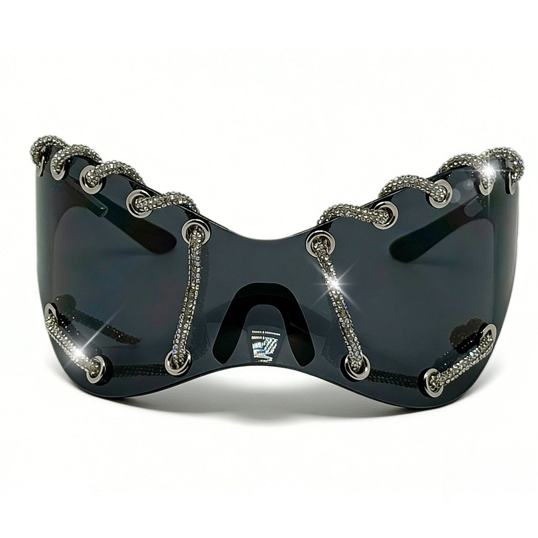 Women extravagant sunglasses with unique chain design Bowlift