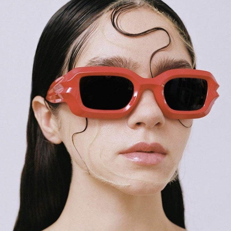 Women's fashionable sunglasses with striking frame Bowlift