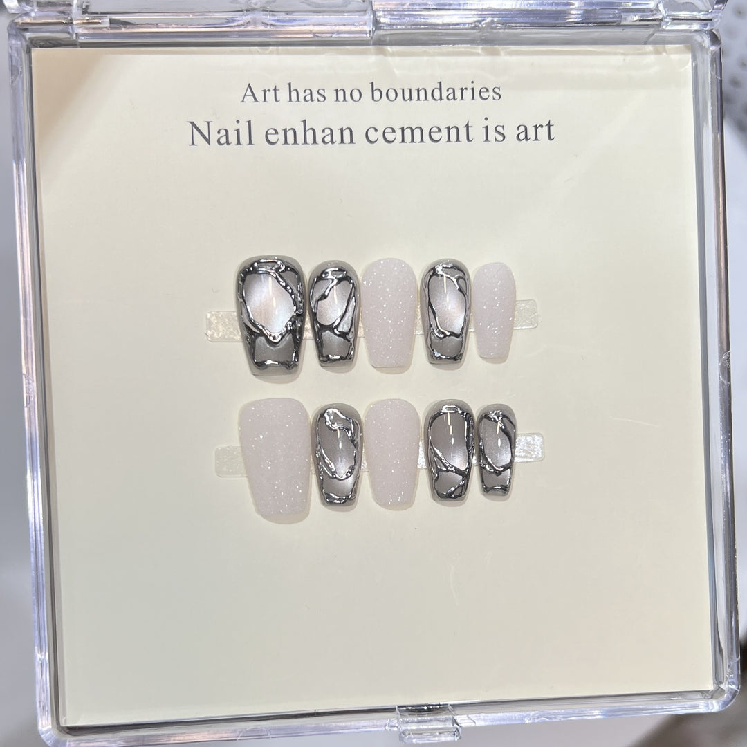 Elegant Acrylic Press-On Nail Art Set with Metallic Design Elements Bowlift