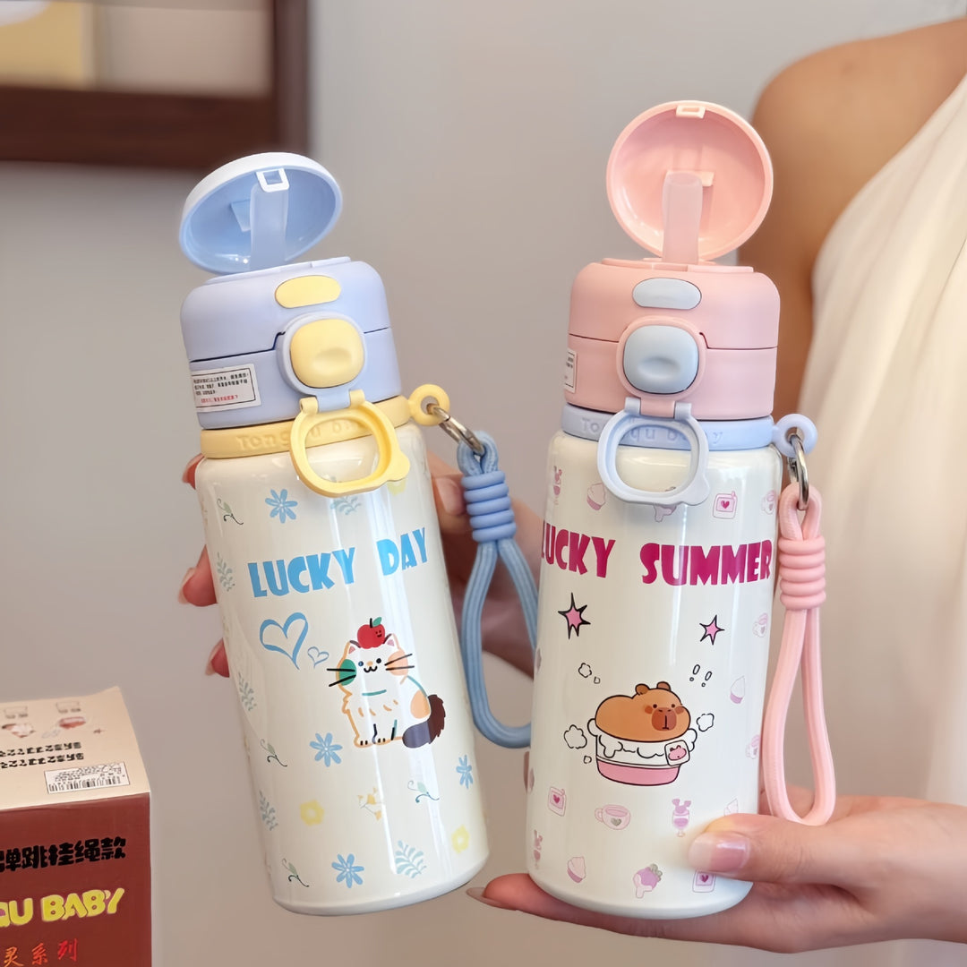 Ladies insulated drinking bottle with practical carry handle and cheerful strawberry motif Bowlift