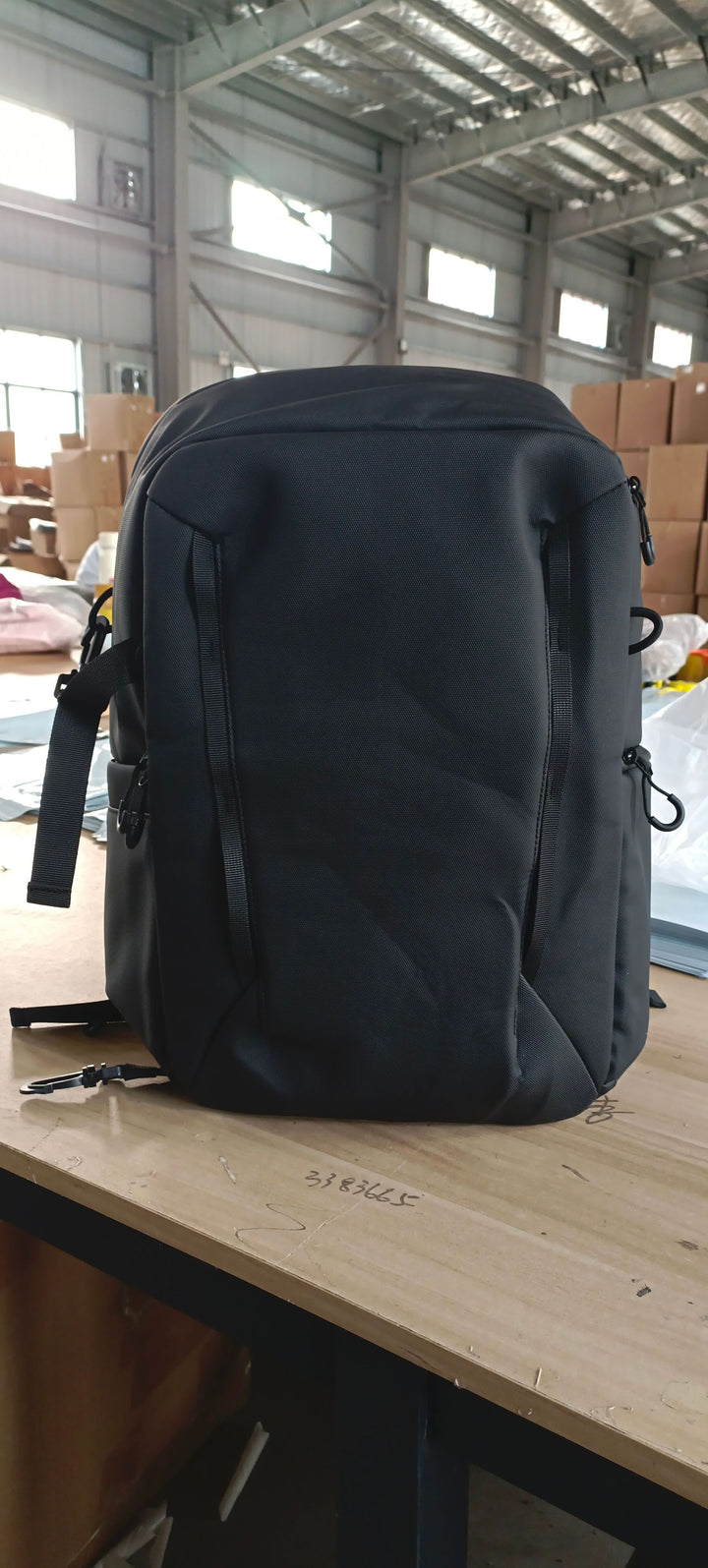 Sleek Urban Backpack Bowlift