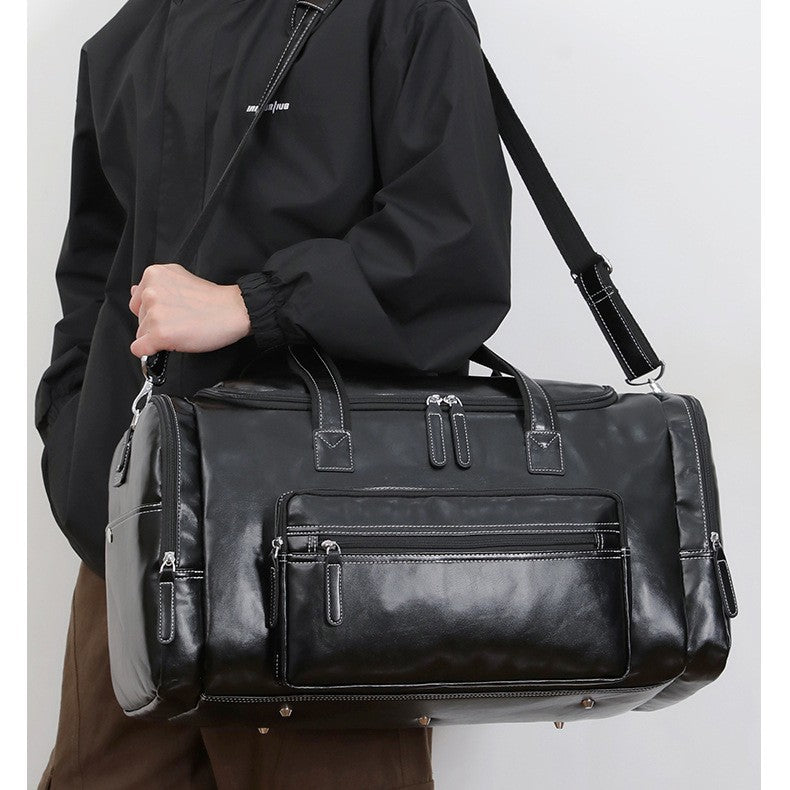 Spacious and Durable Travel Bag Bowlift