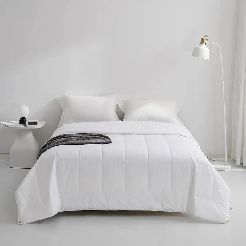 Premium Hypoallergenic Down Alternative Comforter Bowlift