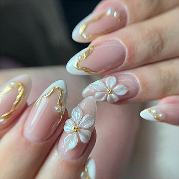 Elegant Floral Design Press-On Nails Bowlift