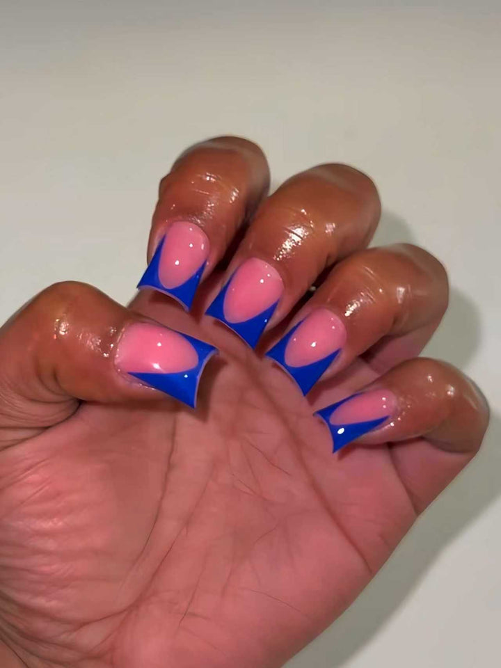 Artistic Stiletto Nail Tips Bowlift