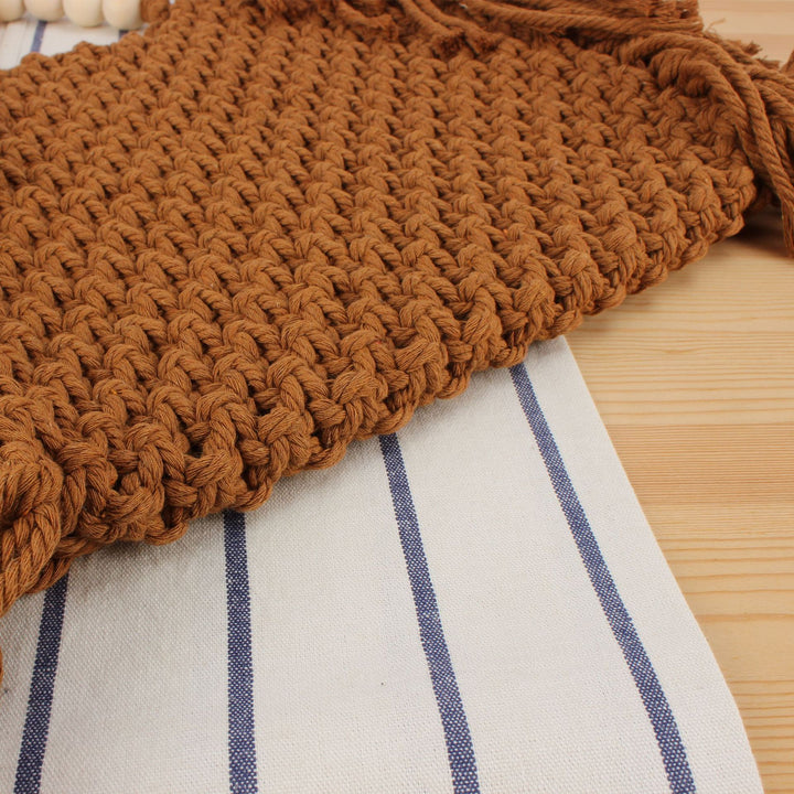Creative crochet handbag with decorative fringes Bowlift