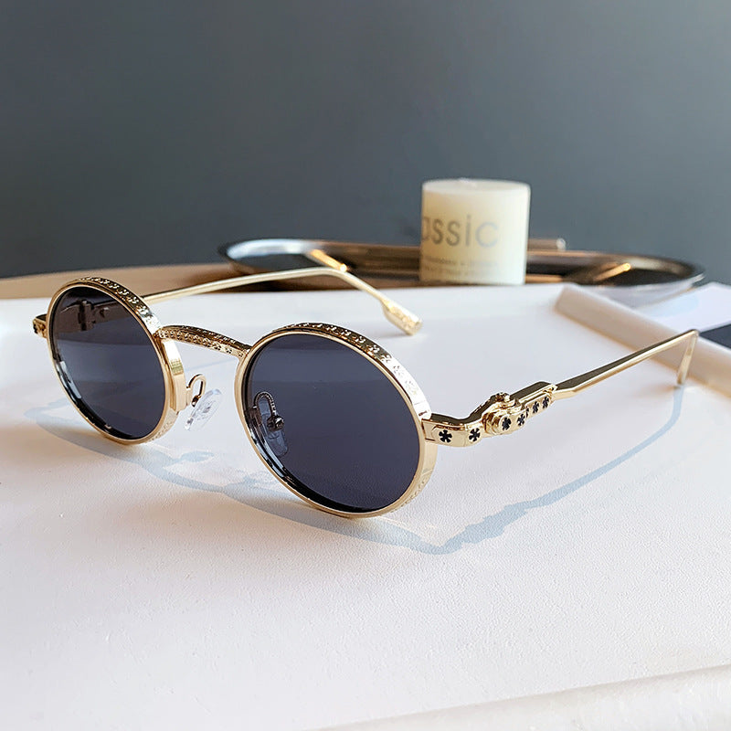 Ladies Elegant Sunglasses with Delicate Details Bowlift