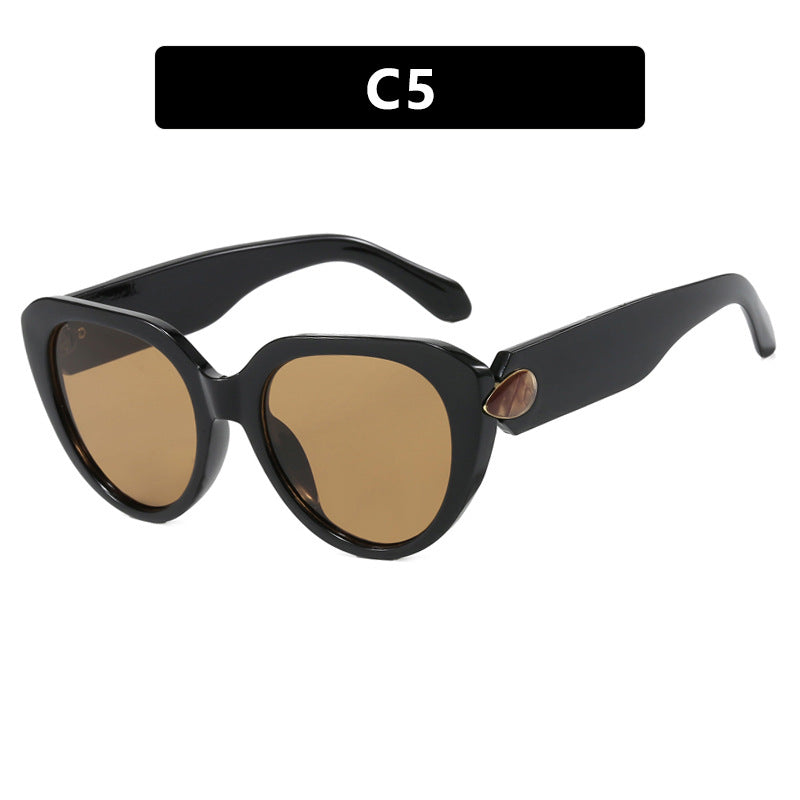 Women Cat-Eye Sunglasses with striking design and protective UV filter Bowlift