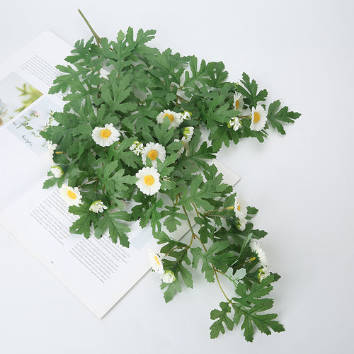 Realistic Daisy Floral Garland