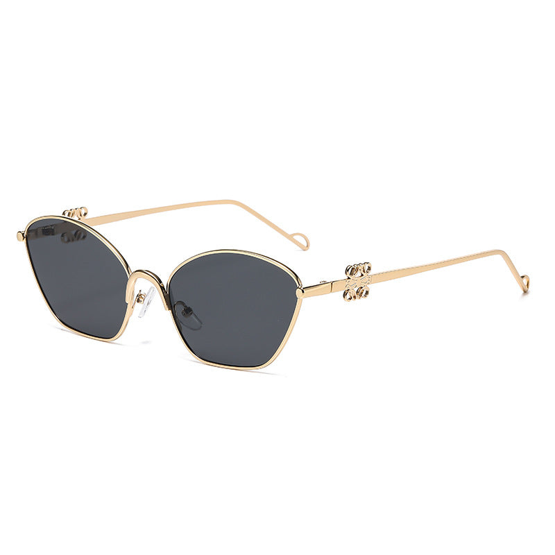 Women's fashionable Cat-Eye sunglasses with delicate metal frame Bowlift