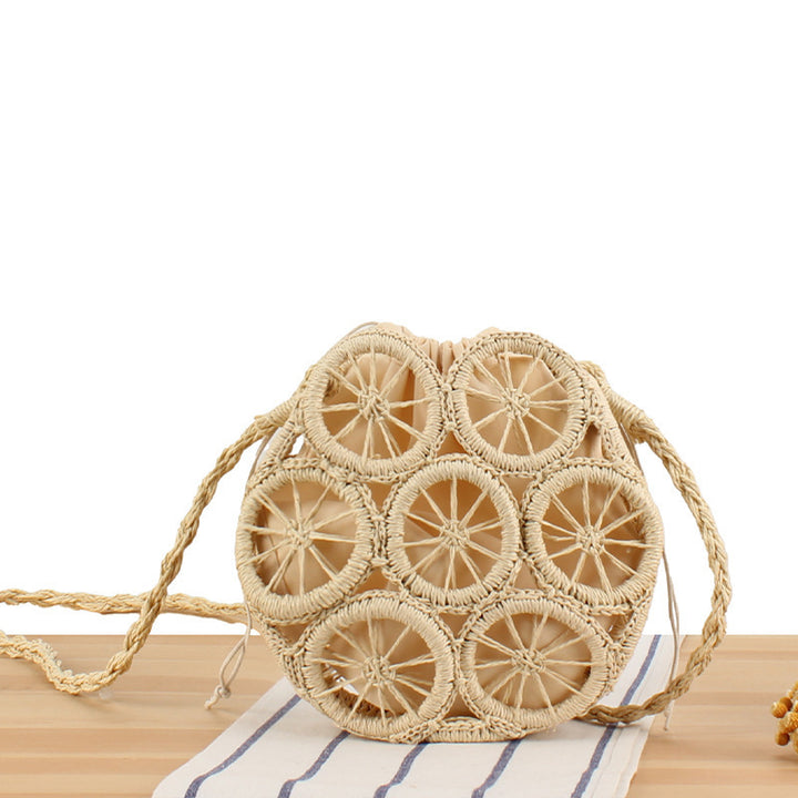 Round basket bag with unmistakable design Bowlift
