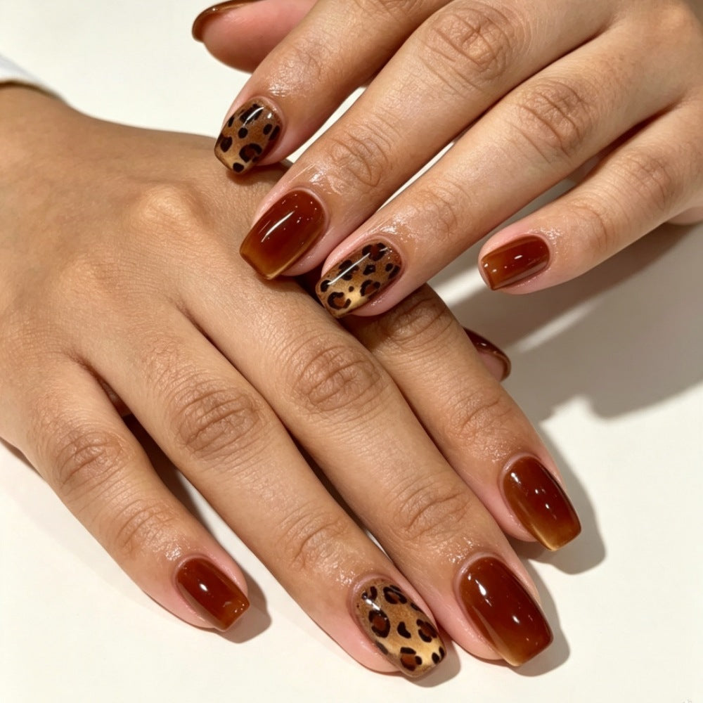Glamorous Animal Print Press-On Nail Set Bowlift