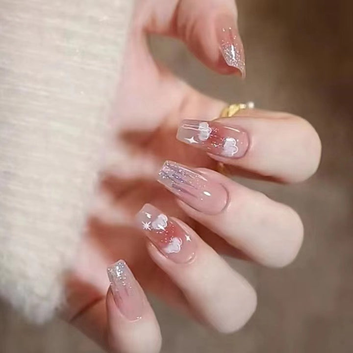 Artful nail art with cloud design Bowlift