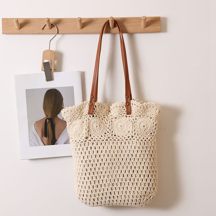 Crochet handbag Bowlift