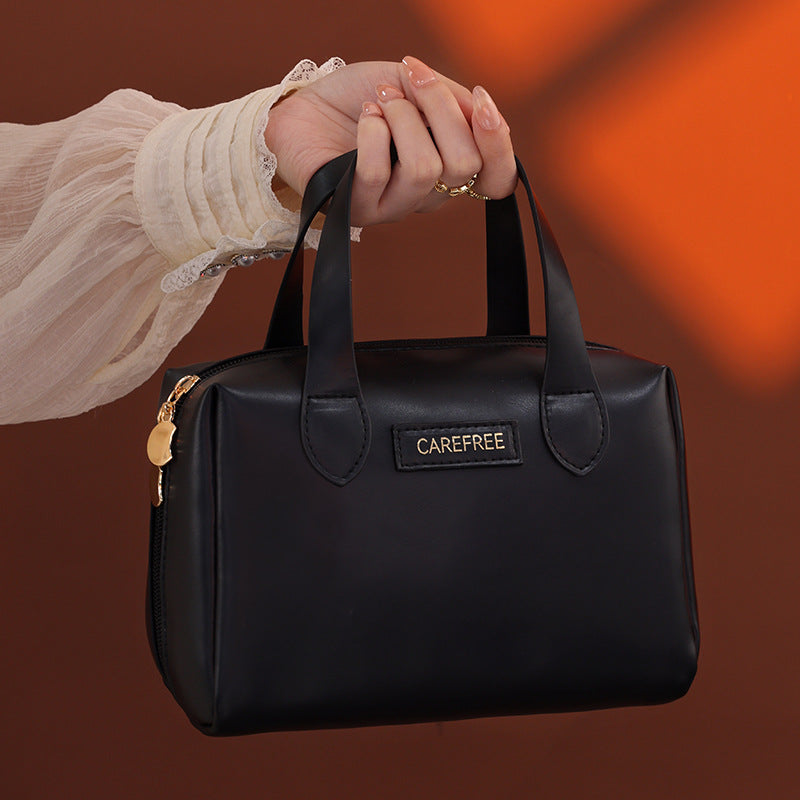 Cosmetic Transport Bag with Elegant Design and Practical Compartments Bowlift