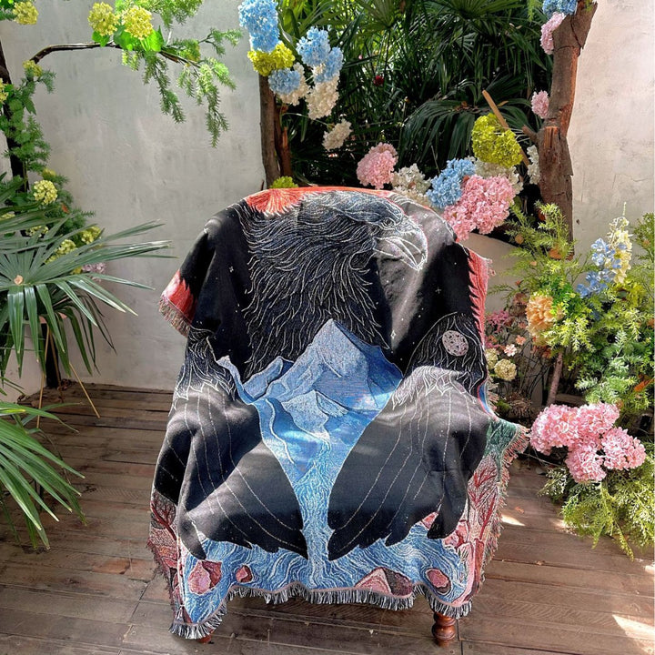 Artistic Raven-Themed Throw Blanket