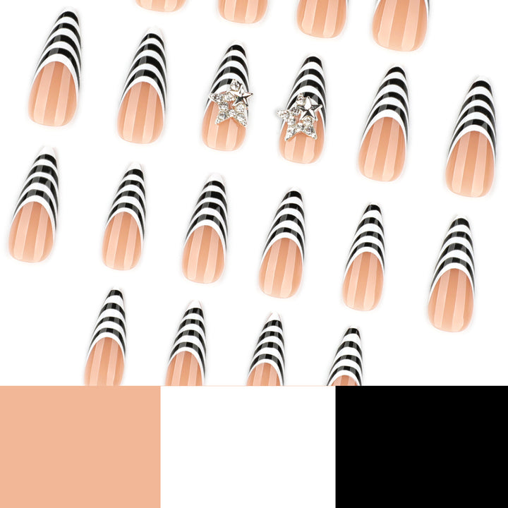 Glamorous Lace Nails Bowlift