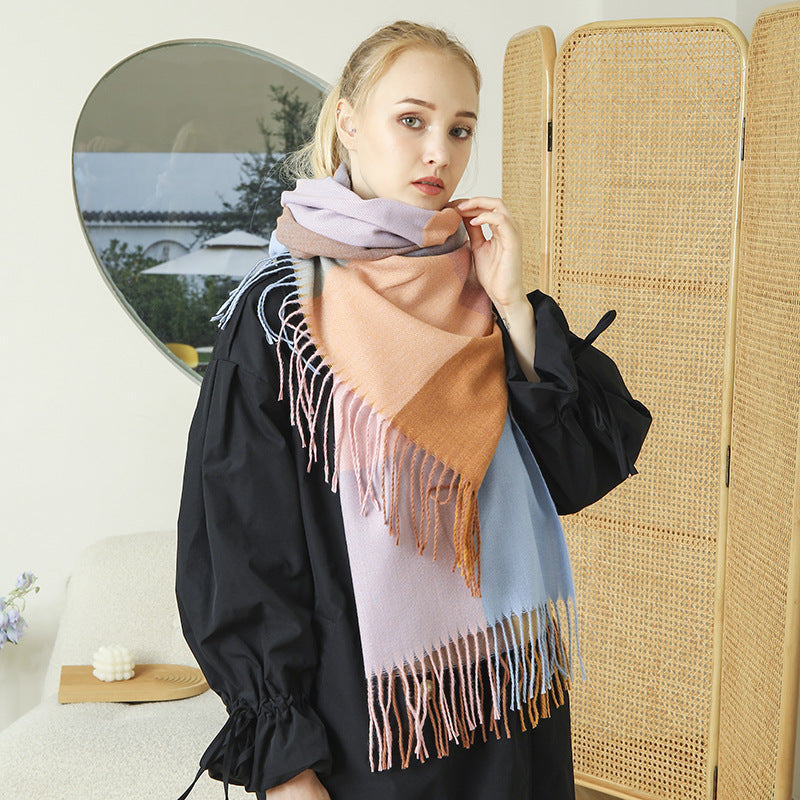 Ladies stylish patterned scarf Bowlift