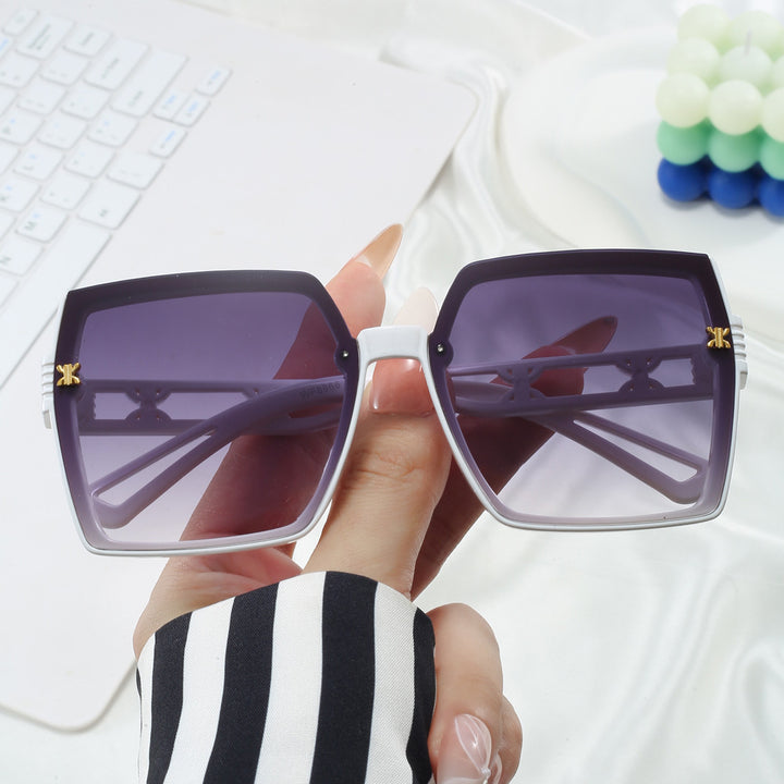 Ladies stylish oversized sunglasses Bowlift