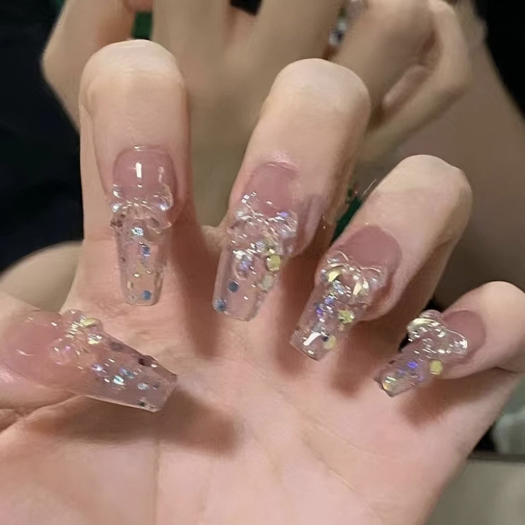 Elegant and Shiny Nail Art Bowlift