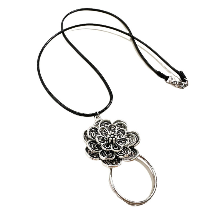 Floral Pendant Necklace Bowlift