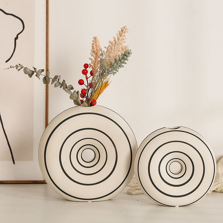 Modern and stylish ceramic vase Bowlift