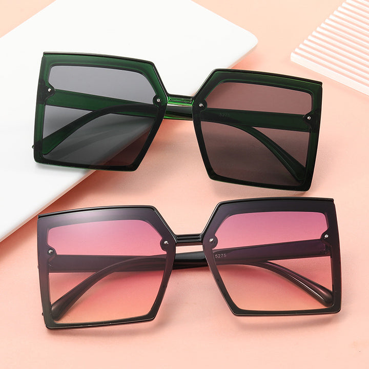 Women's stylish oversized sunglasses with geometric design Bowlift