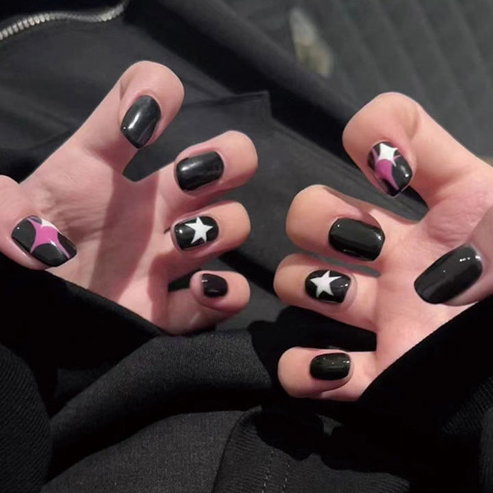 High-gloss artificial nails with rose effect Bowlift