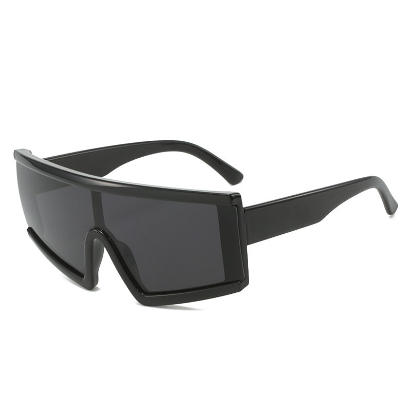 Women's sporty sunglasses with wide, scratch-resistant lens and UV protection Bowlift
