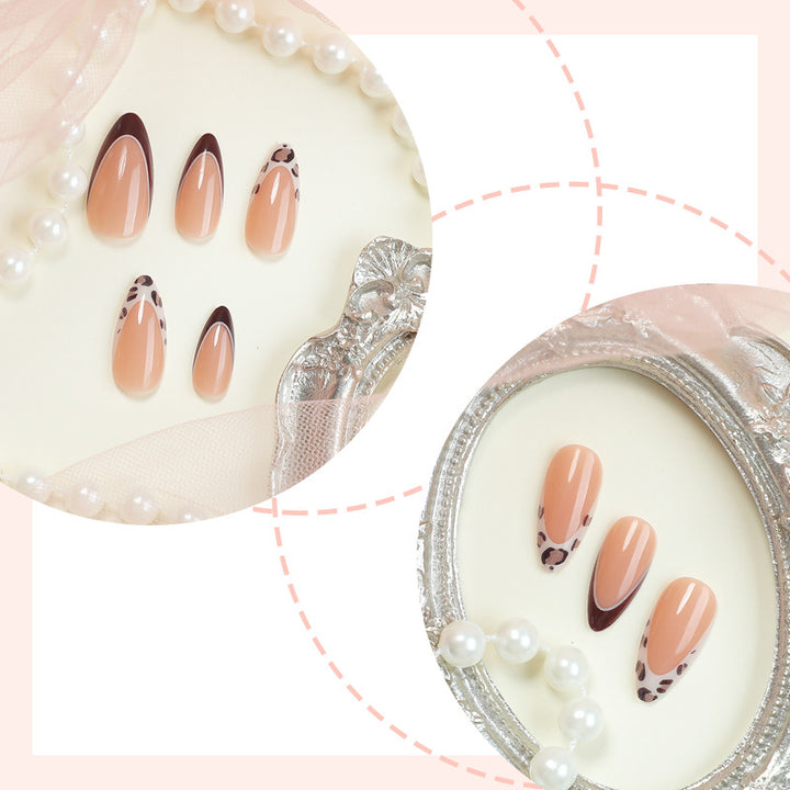 Stylish Press-On Nail Art Set with Contemporary Designs Bowlift