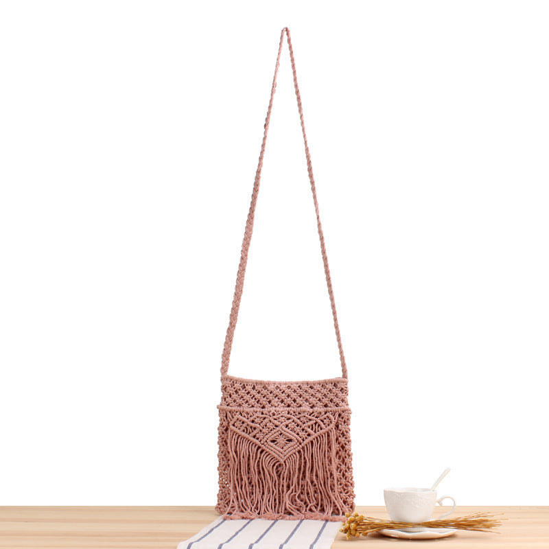 Handcrafted macrame shoulder bag with fringes Bowlift