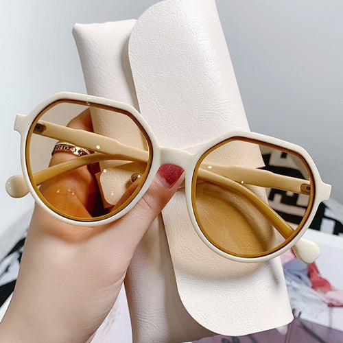 Eyewear Case Bowlift