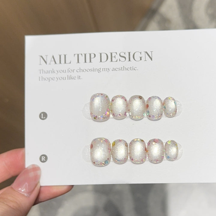 Glittering Press-On Nail Tips Bowlift