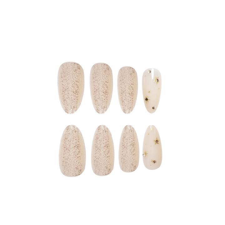Glamorous Glittery Press-On Nail Art Bowlift