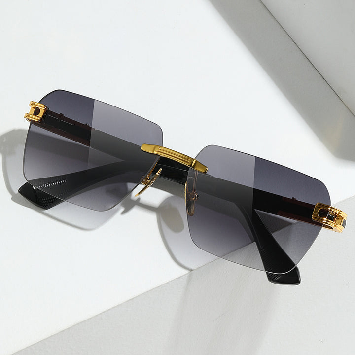 Fashion-Forward Oversized Square Sunglasses Bowlift