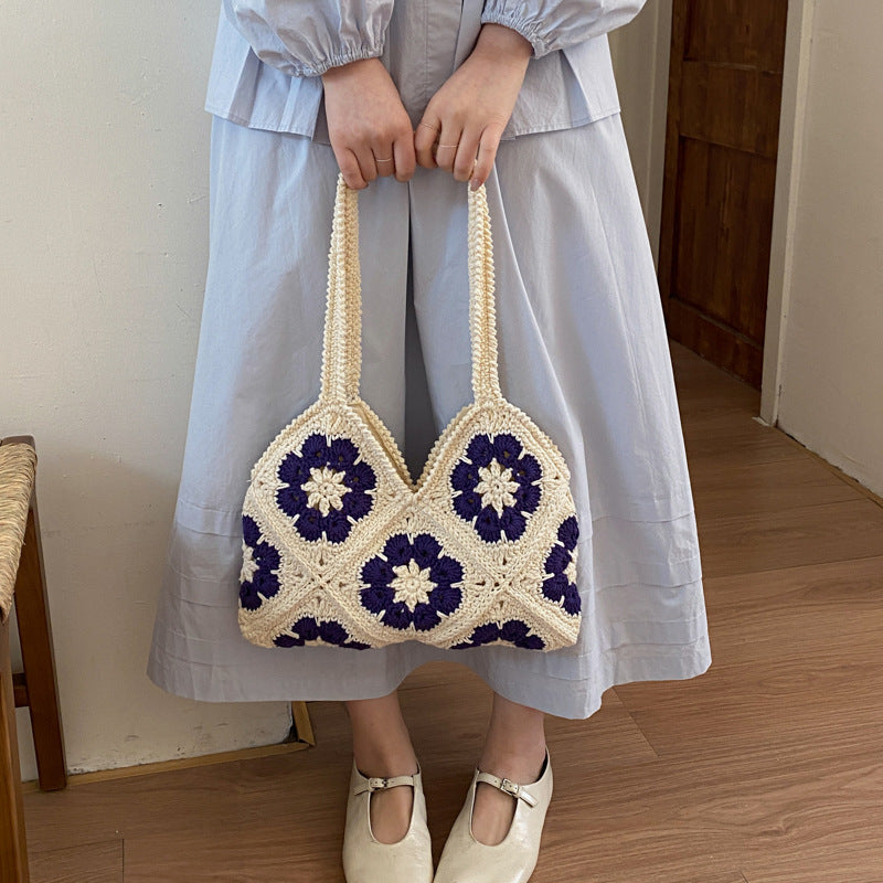 Crochet handbag Bowlift