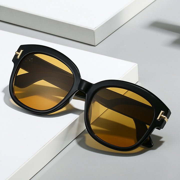Chic Oversized Frame Sunglasses Bowlift