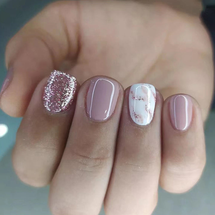 Luxurious Glitter and Marble Nail Art Bowlift