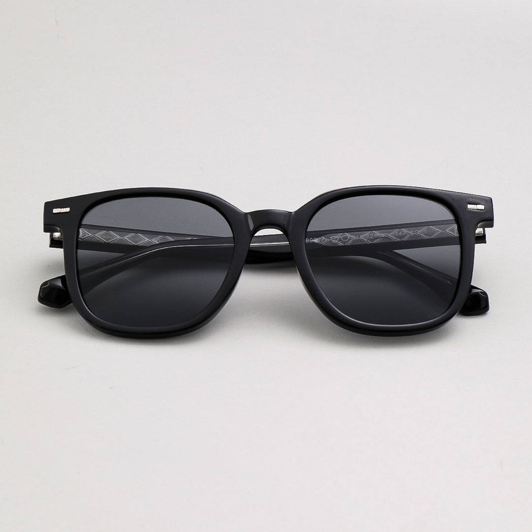 Women’s fashionable sunglasses with distinctive rectangular frame and UV protection Bowlift